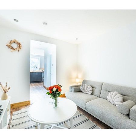 Holiday Home Folkestone Beach Bagian luar foto