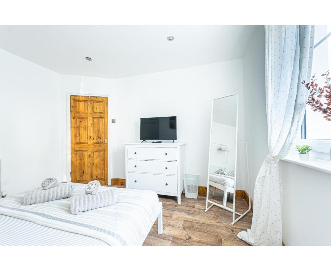 Holiday Home Folkestone Beach Bagian luar foto